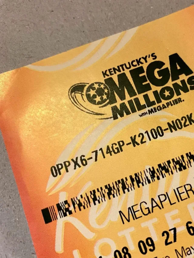 $10,000 Mega Millions Lottery Jackpot in Powerball Climbs to $700m